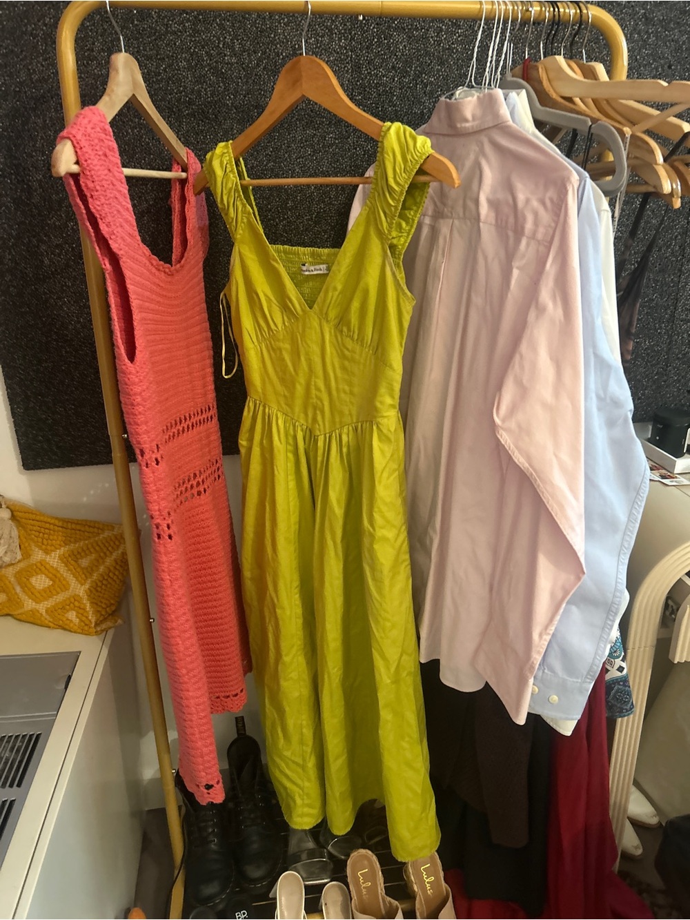 Abercrombie & Fitch Bright Lime V-Neck Sleeveless Dress - Picture 2 of 3